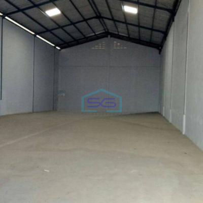 Disewakan Gudang Bangunan Baru Luas Bangunan  648 m² di Teluk Naga Tangerang
