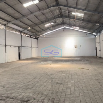 Disewakan Gudang Cipondoh Kavling Dpr Tangerang LB 800m2