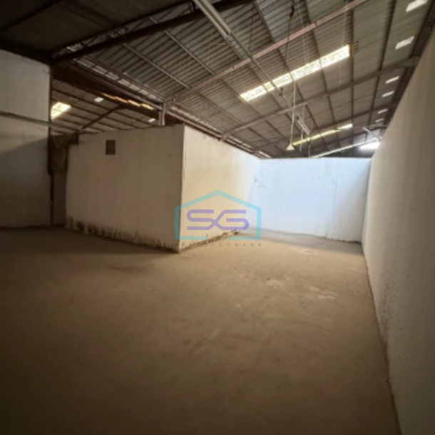 Disewakan Gudang Luas 1600m2 Kavling Dpr Cipondoh Tangerang Siap Huni-3