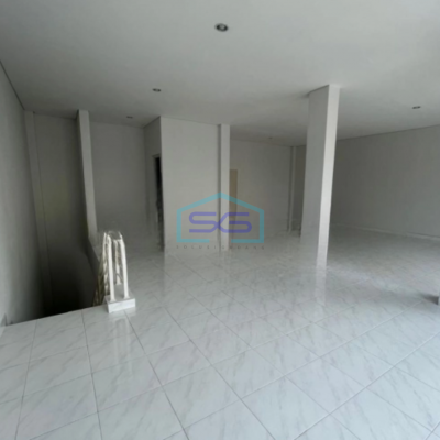 Dijual Ruko 2 Lantai Luas Bangunan  162 m² Lokasi Bebas Banjir di Gading Serpong Tangerang-3