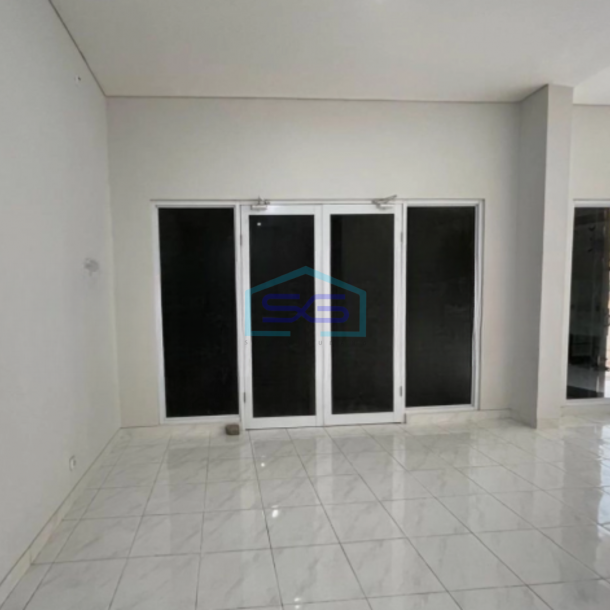 Dijual Ruko 2 Lantai Luas Bangunan  162 m² Lokasi Bebas Banjir di Gading Serpong Tangerang-2