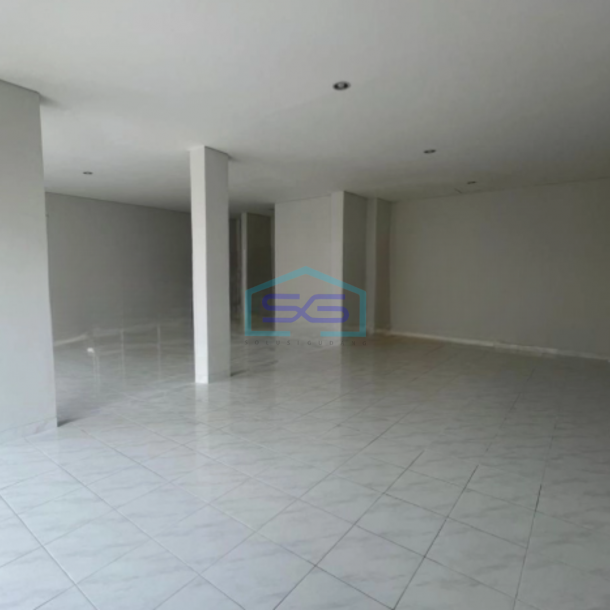 Dijual Ruko 2 Lantai Luas Bangunan  162 m² Lokasi Bebas Banjir di Gading Serpong Tangerang-1
