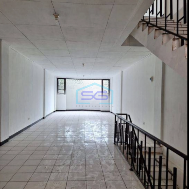 Disewakan Ruko 3 Murah Di Mainroad Antapani Bandung-1