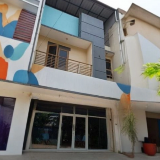 Di jual cepat ruko 3 lt di perumahan Kurdi regensi Soekarno Hatta, Bandung Luas Bangunan  250 m²-1