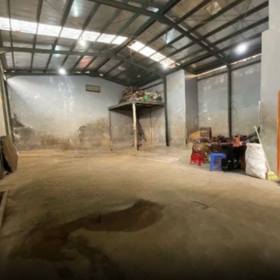 Di jual cepat gudang di mainroad Caringin Caringin, Bandung Luas Bangunan  250 m²