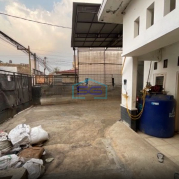 Di jual cepat gudang di mainroad Caringin Caringin, Bandung Luas Bangunan  250 m²-2