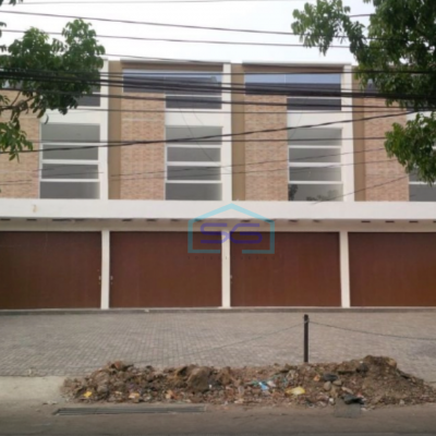 Di jual ruko baru mainroad holis Holis Cigondewah, Bandung Luas Bangunan  174 m²