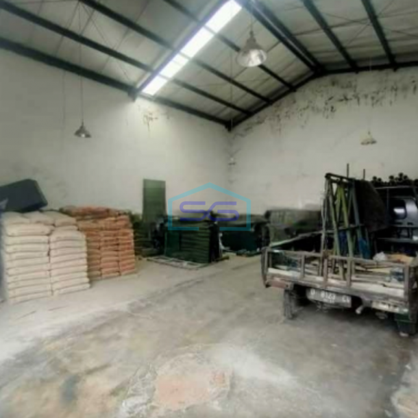 Di Jual Cepat Ruko di Gunung Batu Mainroad Gunung Batu, Bandung Luas Bangunan  300 m²-1