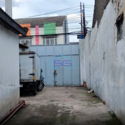 Di jual gudang di jl.Caringin ,50 mtr dr jalan kopo Caringin, Bandung Luas Bangunan  550 m²