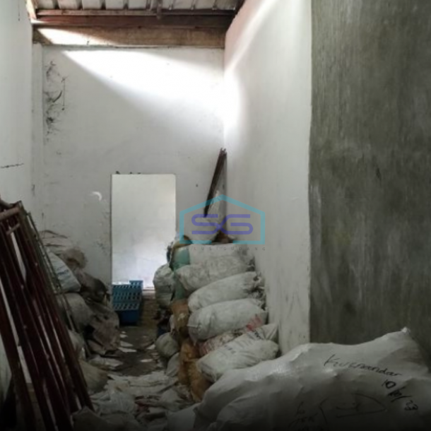 Di jual gudang di jl.Caringin ,50 mtr dr jalan kopo Caringin, Bandung Luas Bangunan  550 m²-3