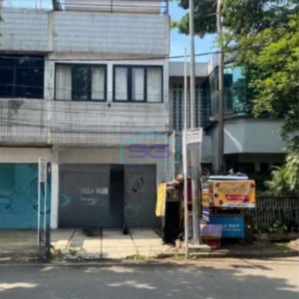 Di jual cepat ruko 3 lt jl.Ciateul Ciateul, Bandung Luas Bangunan  135 m²-1