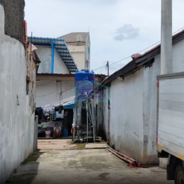 Di jual gudang di jl.Caringin ,50 mtr dr jalan kopo Caringin, Bandung Luas Bangunan  550 m²-2