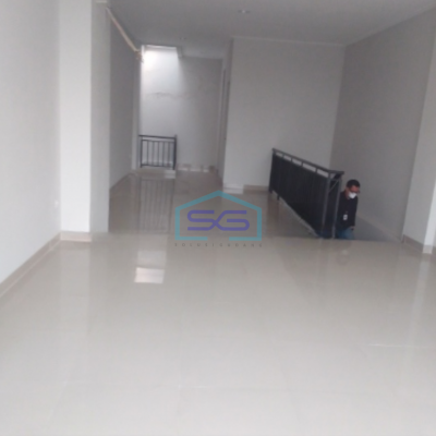 Disewakan Ruko 2 Lantai Di Area Komersial Kemang Raya Jakarta Selatan Luas Bangunan 150 m²