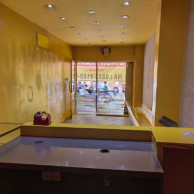 Di Sewakan Ruko 1 Lantai Di Depan Uin Ciputat Tangerang Luas Bangunan  40 m²