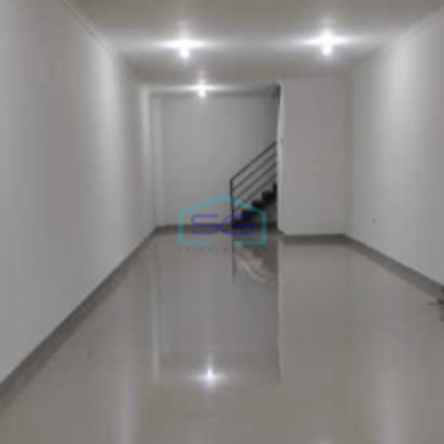 Di Sewakan Ruko Di Area Super Komersil Cirende Jakarta Selatan Luas Bangunan  160 m²