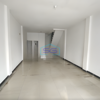 Disewakan Ruko 3 Lantai Diarea Komersial Kemang Jakarta Selatan Luas Bangunan  180 m²