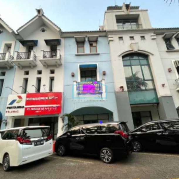 Di Sewakan Ruko 3 Lantai Di Daerah Komersil Pondok Indah Jakarta Selatan Luas Bangunan  210 m²-1