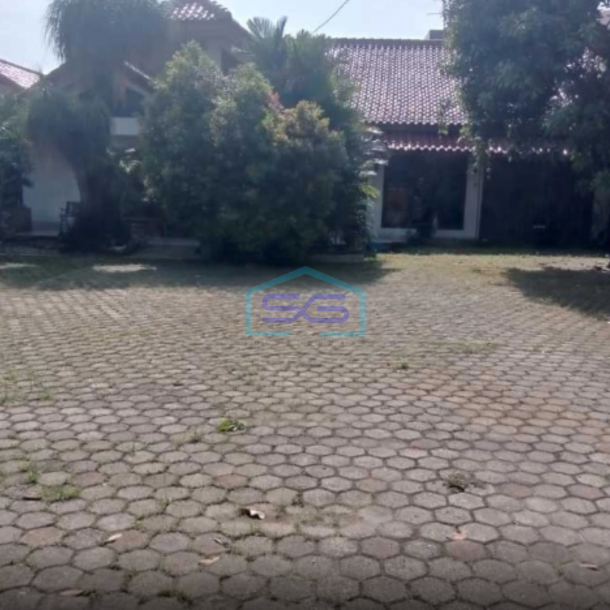 Di Sewakan Ruang Usaha Besar Untuk Usaha Di Ciputat Tangerang Luas Bangunan  250 m²-2