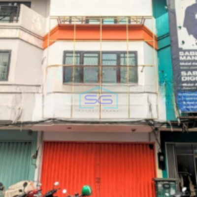 Di Sewakan Ruko 3 1/2 Lantai Di Daerah Komersil Cirende Jakarta Selatan Luas Bangunan  240 m²