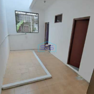 Disewakan Ruko Daerah Super Komersil Pondok Indah Jakarta Selatan Luas Bangunan  300 m²