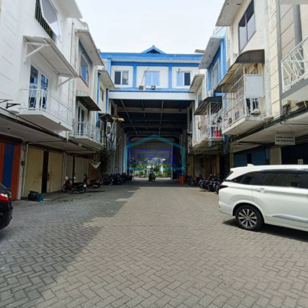 Dijual Ruko Murah 3 Lantai Sudah Renov di Surabaya LB 360m2-2