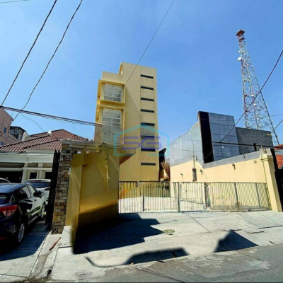 Disewakan Ruko Baru 4 Lantai Parkir Luas Area Panglima Sudirman Surabaya LB 736m2