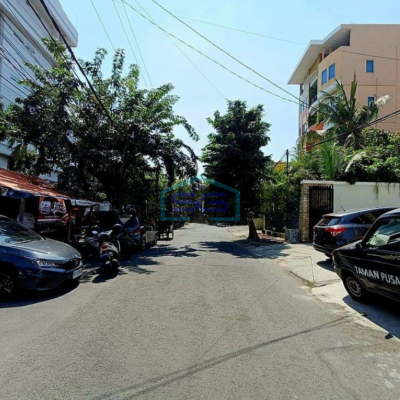 Disewakan Ruko Baru 4 Lantai Parkir Luas Area Panglima Sudirman Surabaya LB 736m2