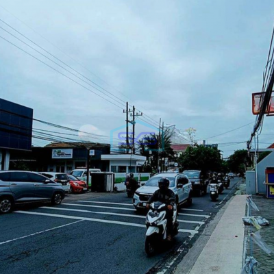 Disewakan Ruko Baru 4 Lantai Gress Mewah Di Raya Dinoyo Surabaya LB 360m2