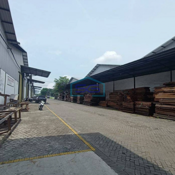 Disewakan Gudang Lokasi Bebas Banjir Komplek Modern Di Benowo Surabaya LT 1800m2-1