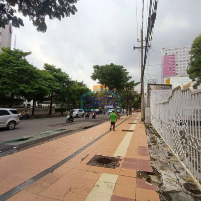 Disewakan Ruko Ex Bank Dan Resto Jl Raya Gubeng Surabaya Pusat LT 993m2