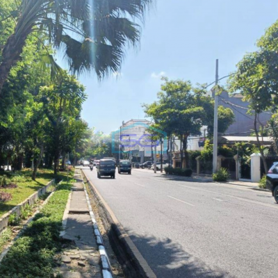 Disewakan Ruko Strategis Jl Raya Diponegoro Surabaya Pusat LB 1200m2