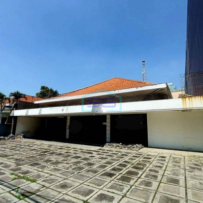 Disewakan Ruko Strategis Tengah Kota Surabaya Area Panglima Sudirman LT 800m2