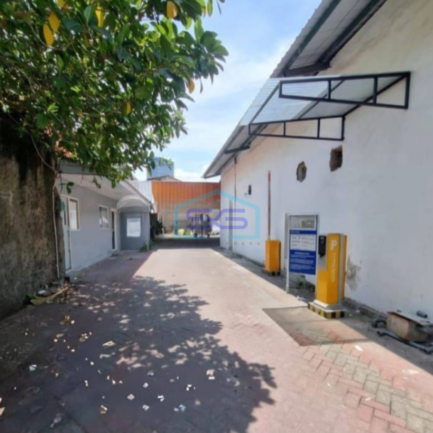 Dijual Ruko Ex Resto Di Jl Raya Tunjungan Pusat Kota Surabaya Parkir Luas LT 1870m2-3