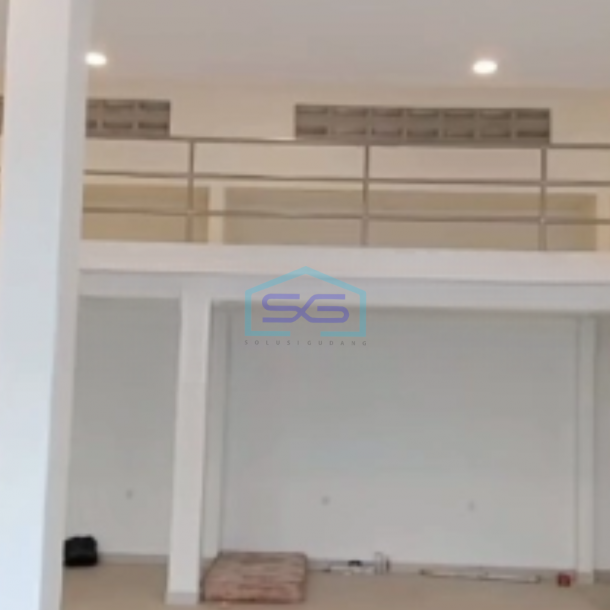 Disewakan Gudang Siap Pakai Luas Tanah  715 m² Lokasi di Kapuk Kamal Jakarta Barat-1