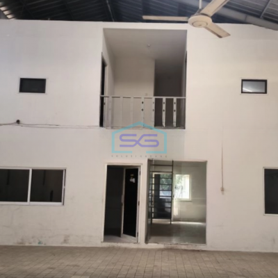 Disewakan Gudang Ada Kantor Luas Tanah  1100 m² Lokasi di Cipondoh Tangerang
