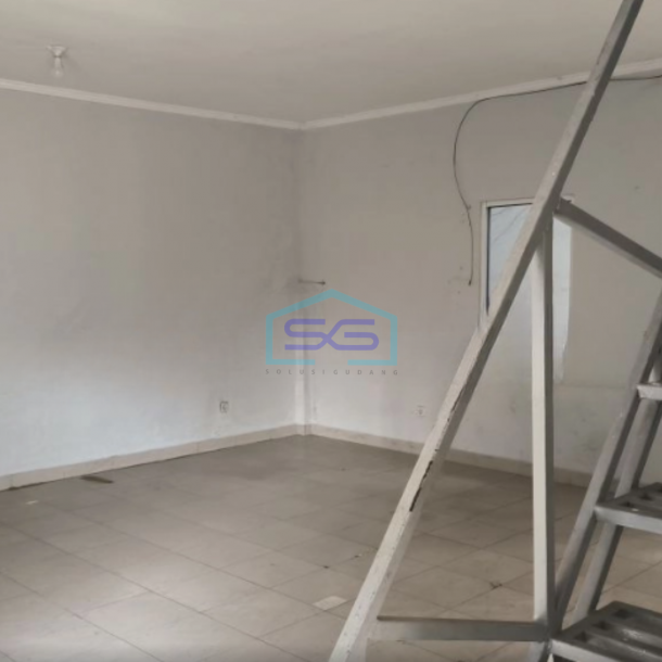 Disewakan Gudang Ada Kantor Luas Tanah  1100 m² Lokasi di Cipondoh Tangerang-2