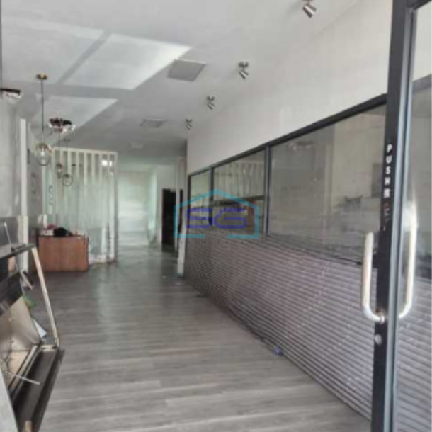 Disewakan Ruko 3 Lantai Lokasi di Taman Surya Jakarta Barat Luas Tanah  102 m²-1