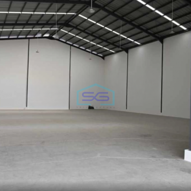 Disewakan Gudang Siap Pakai Luas Tanah  600 m² di Tangerang-2