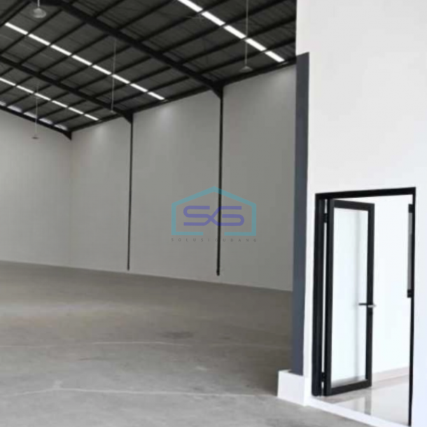 Disewakan Gudang Siap Pakai Luas Tanah  600 m² di Tangerang-1
