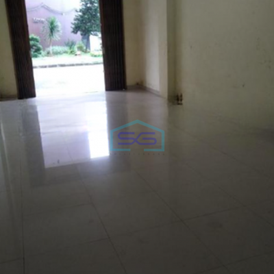 Disewakan Ruko Luas Bangunan  270 m² Parkir Luas di Daan Mogot Jakarta Barat