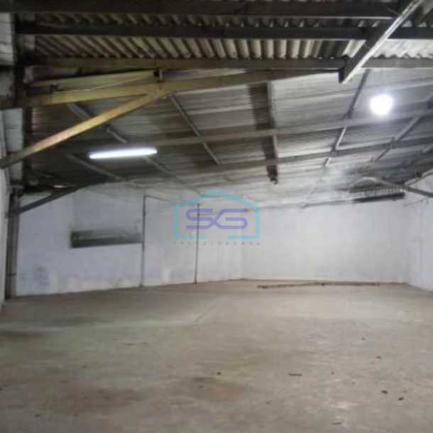 Disewakan Gudang Luas Tanah  755 m² Lokasi di Kapuk Kamal Jakarta Barat-2