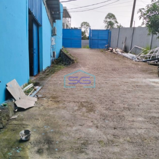 Disewakan Gudang Akses Container 20 Feet Luas Bangunan  1500 m² di Tigaraksa Tangerang-2
