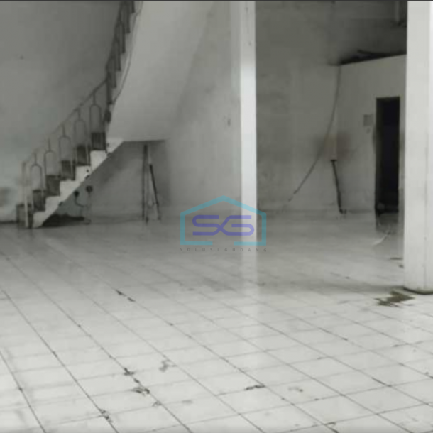 Disewakan Ruko Luas Tanah  155 m² Lokasi Siap Huni di Duren Sawit Jakarta Timur-1