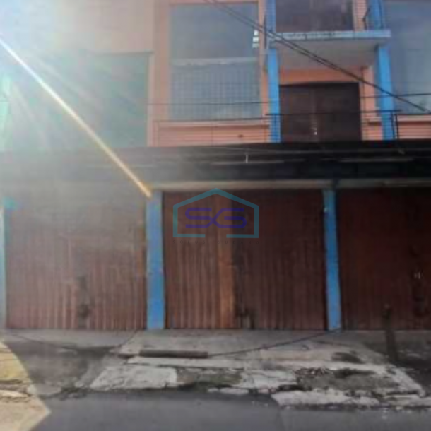 Disewakan Ruko 3 Lantai Luas Bangunan 396 m² Lokasi di Bekasi-1