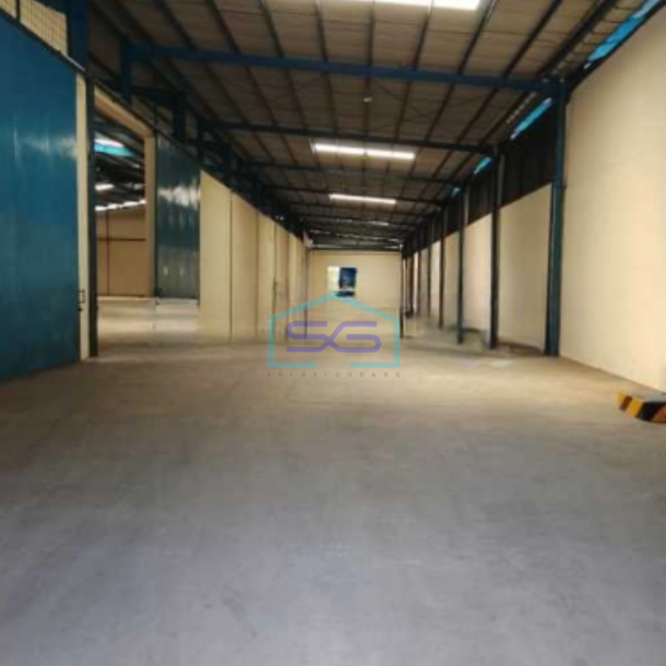 Disewakan Gudang Luas Bangunan  1344 m² Lokasi di Harapan Indah Bekasi-2