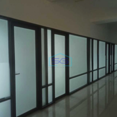 Disewakan Kantor Luas Tanah  442 m² Lokasi di Pekayon Bekasi