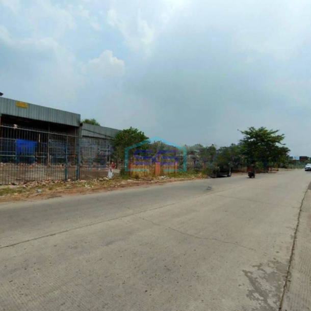 Disewakan Gudang Siap Pakai Di Pinggir Jalan Raya Cibubur Dekat Kota Wisata-2