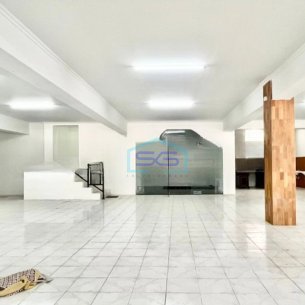 Disewakan Ruang Usaha Luas Tanah  1964 m² Lokasi di Jakarta Selatan-4