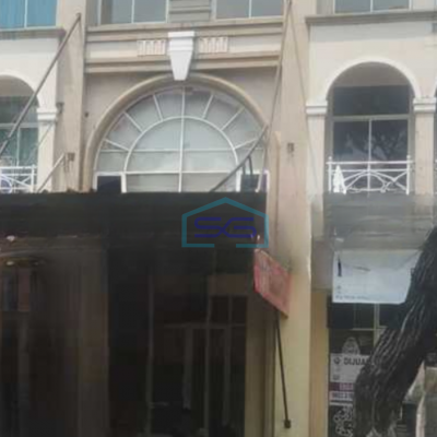 Disewakan Ruko Lokasi Bebas Banjir di Galaxy Bekasi Luas Bangunan 170 m²