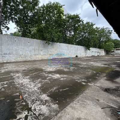 Disewakan Gudang Semi Terbuka Ex Pabrik Berikut Lahan Parkir Terbuka di Jalan Lodan Raya, Jakarta Utara